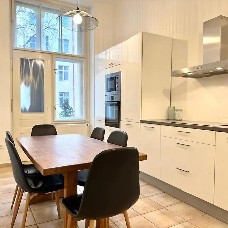 Appartement Family 2bdr In Historical Vinohrady *