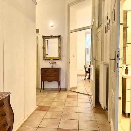 Appartement Family 2bdr In Historical Vinohrady